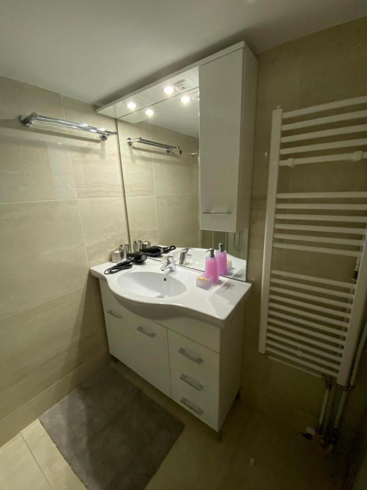 Kultur Apartment Atene Esterno foto